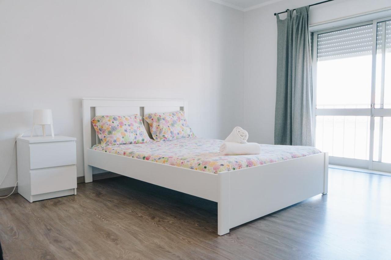 Ocean Guesthouse Peniche Esterno foto