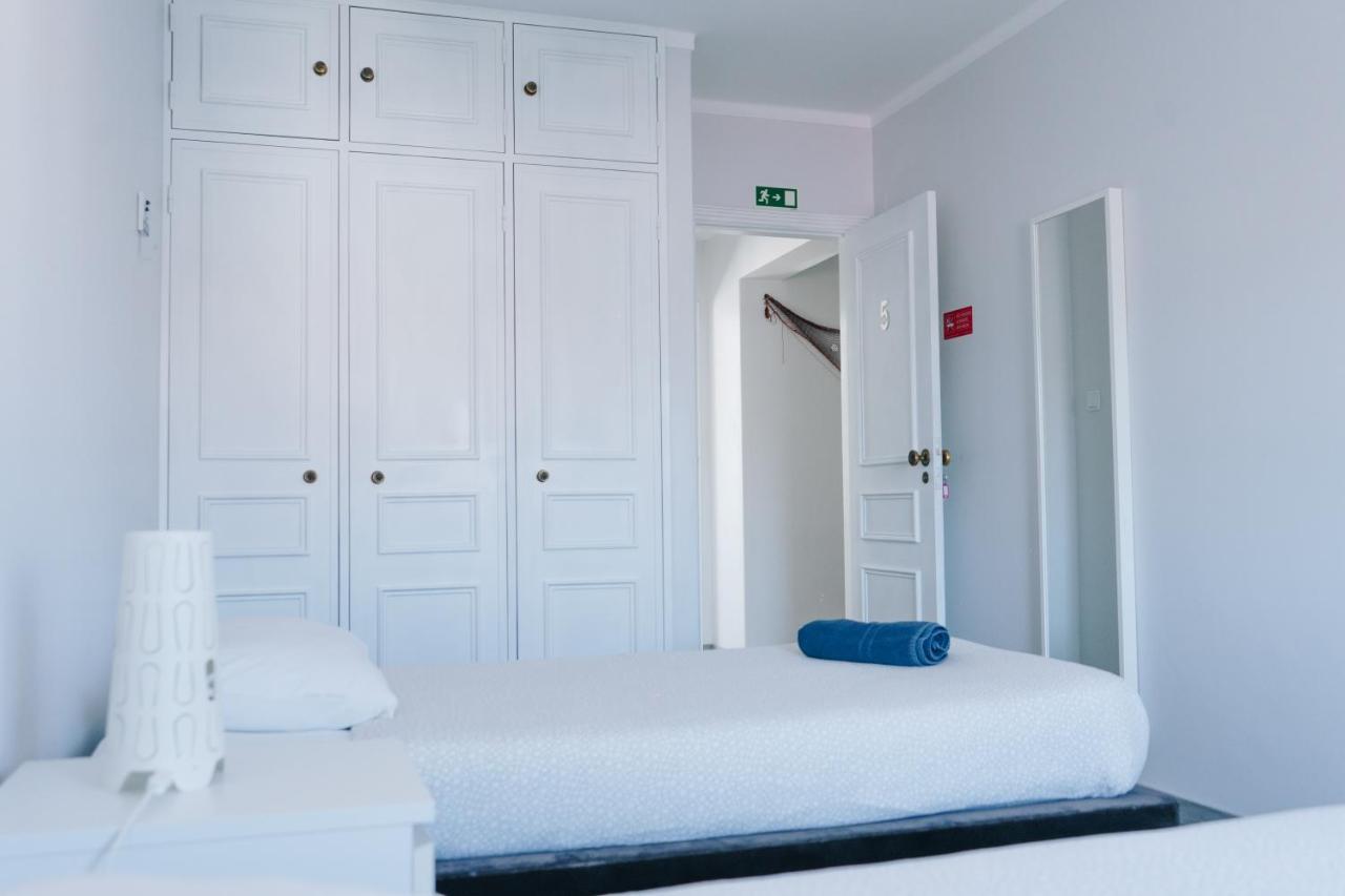 Ocean Guesthouse Peniche Esterno foto