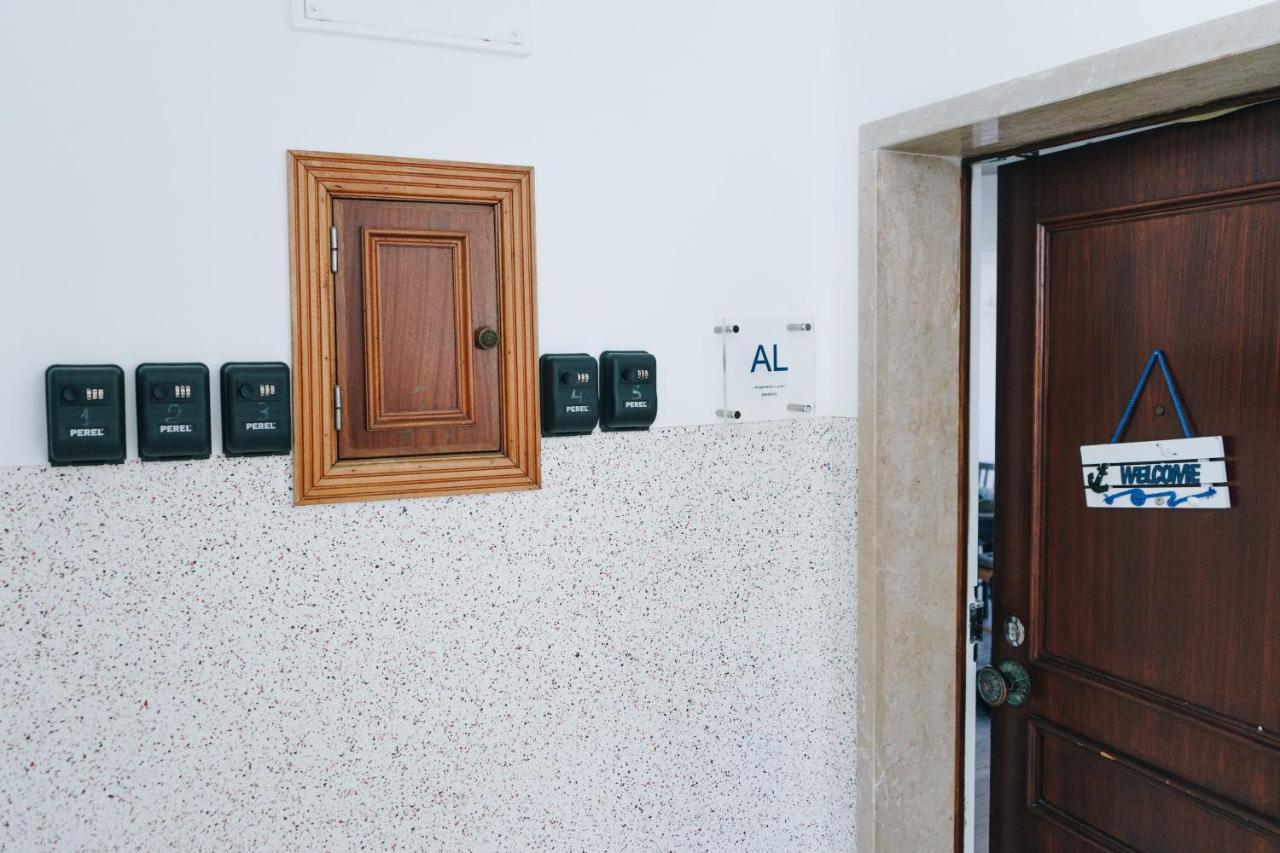 Ocean Guesthouse Peniche Esterno foto